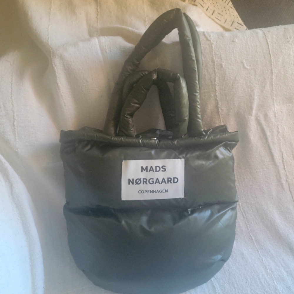 Pillow olive shoulder bag